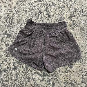 Lululemon Shorts - Size 4 (hotty hot)